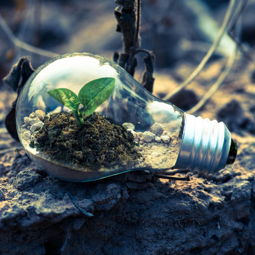 Lisa-Claire Janjanin - Coaching Through Change